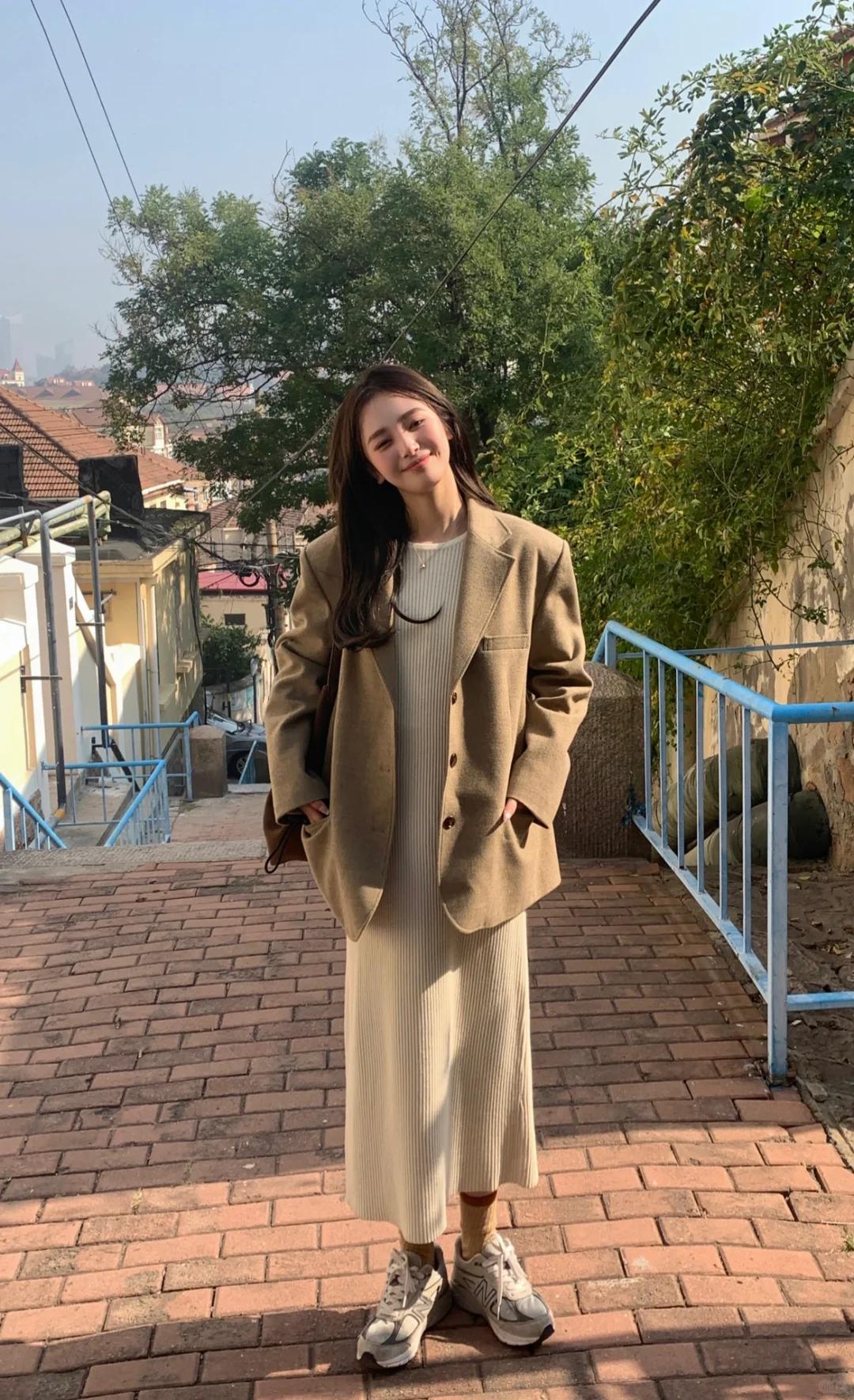 Blazer + đầm liền: Combo Blazer + đầm liền: Combo