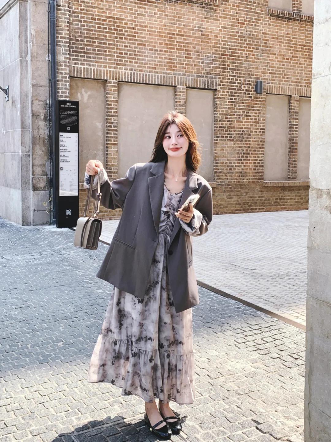 Blazer + đầm liền: Combo Blazer + đầm liền: Combo