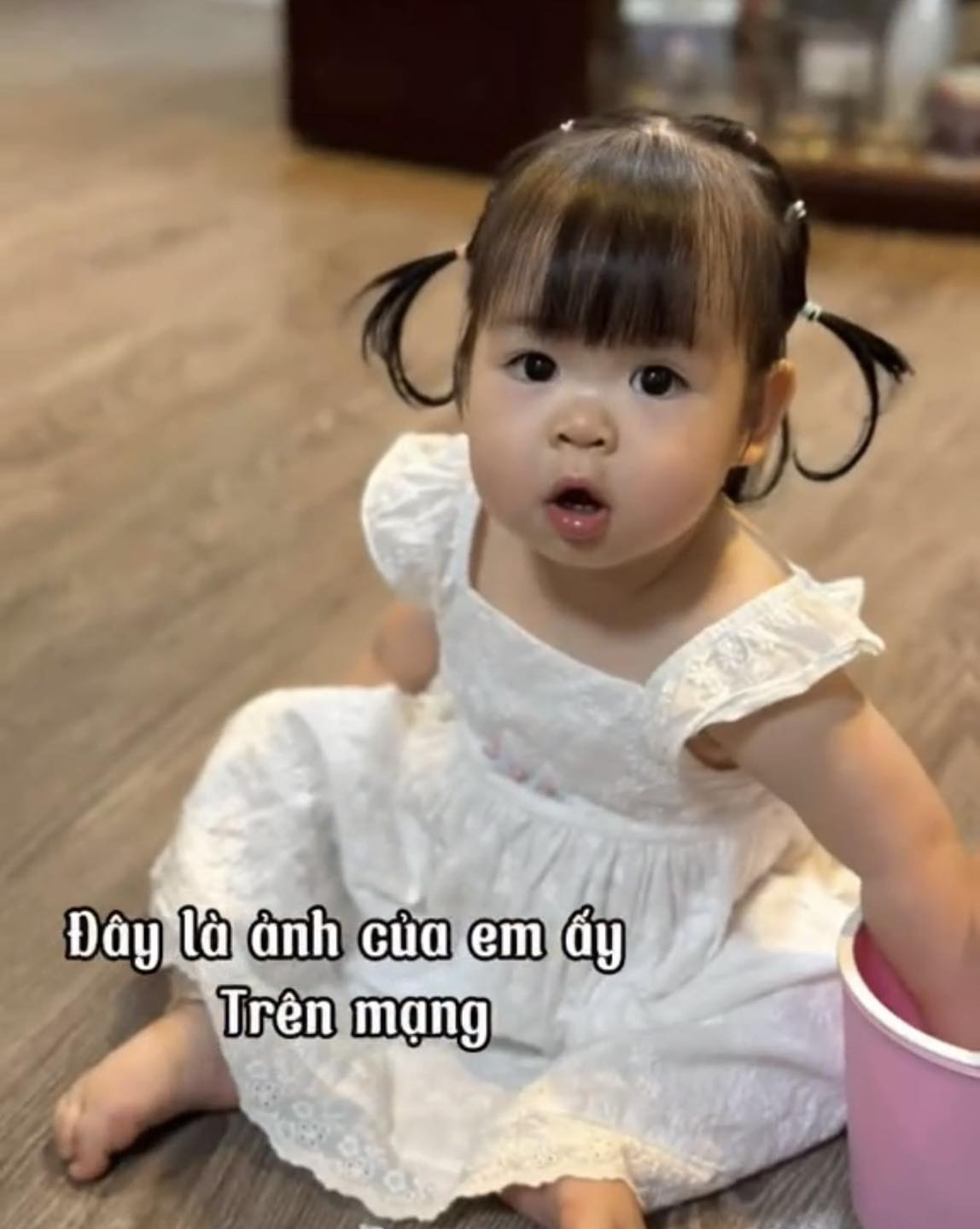 Diện đầm công chúa đáng yêu như con gái Đỗ Mỹ Linh- Ảnh 11. Diện đầm công chúa đáng yêu như con gái Đỗ Mỹ Linh- Ảnh 11.
