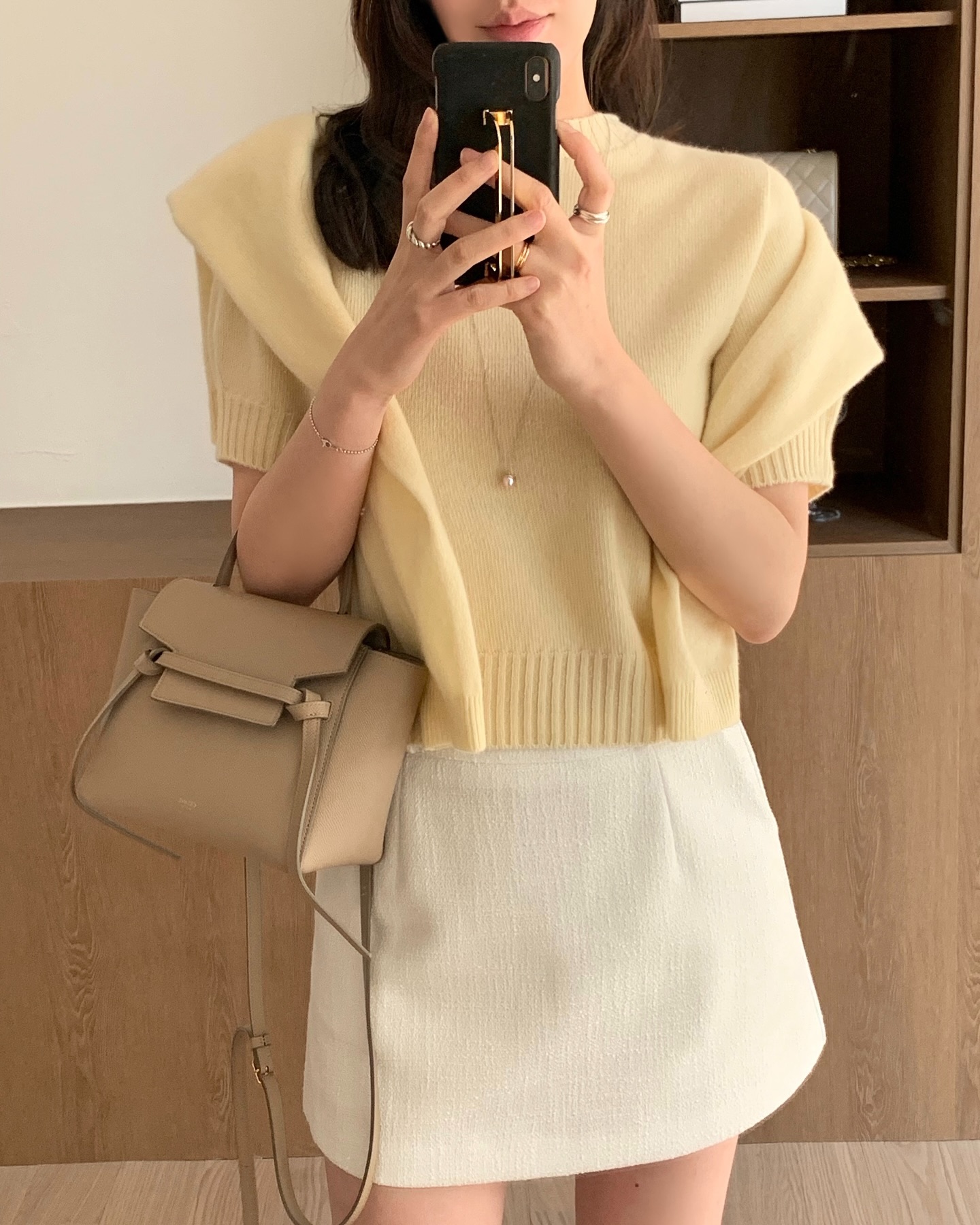 10 cách mặc trang phục màu pastel trẻ trung và thanh lịch- Ảnh 9. 10 cách mặc trang phục màu pastel trẻ trung và thanh lịch- Ảnh 9.