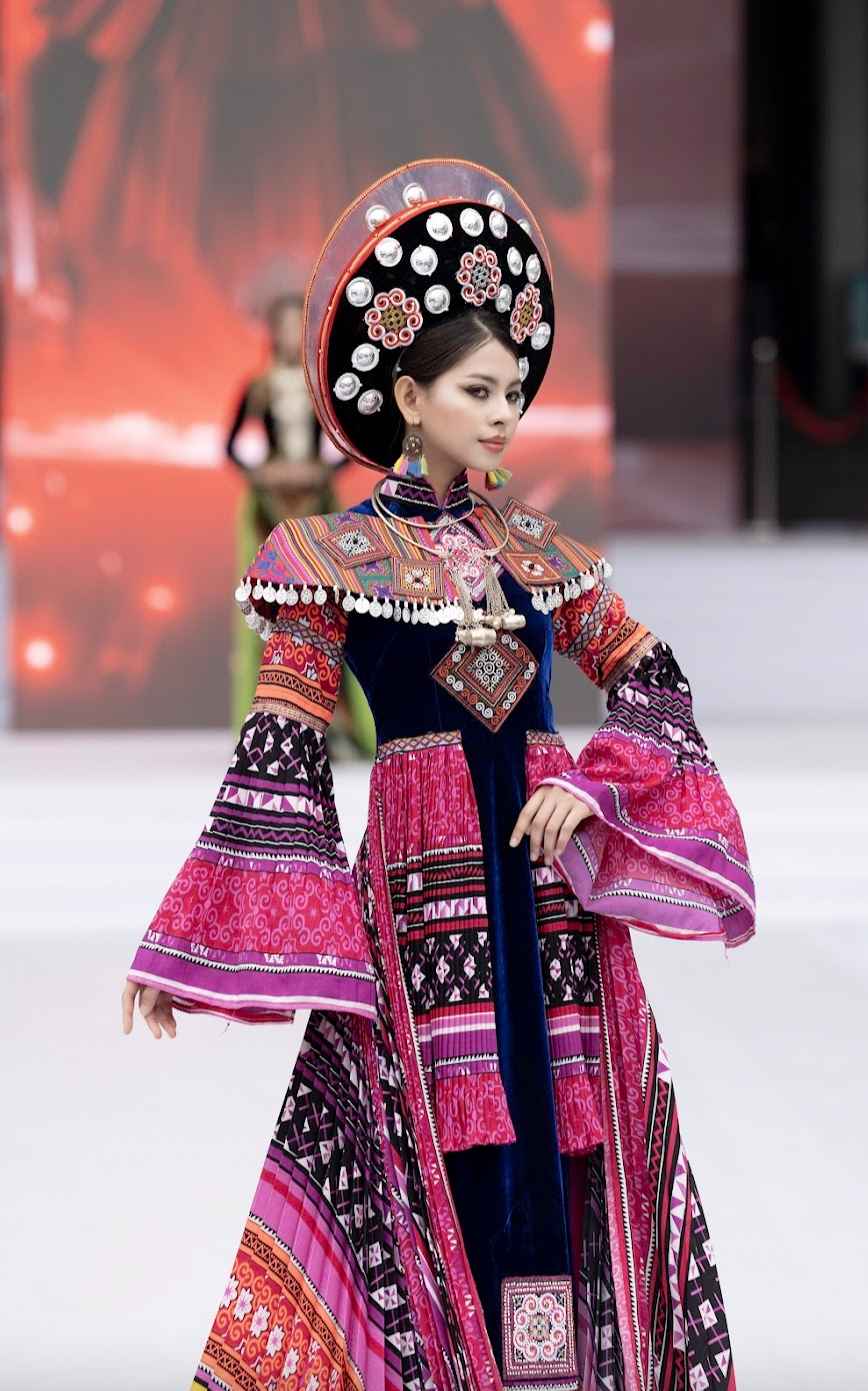 Tuần lễ Thời trang sinh viên toàn cầu gây chú ý với tư duy thời trang của thế hệ gen Z - Ảnh 3. Tuần lễ Thời trang sinh viên toàn cầu gây chú ý với tư duy thời trang của thế hệ gen Z - Ảnh 3.