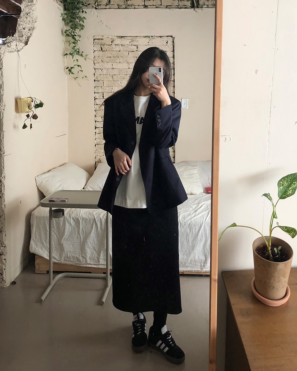 Tham khảo cách lên đồ với blazer đơn giản và đẹp của nàng blogger cá tính - Ảnh 11. Tham khảo cách lên đồ với blazer đơn giản và đẹp của nàng blogger cá tính - Ảnh 11.