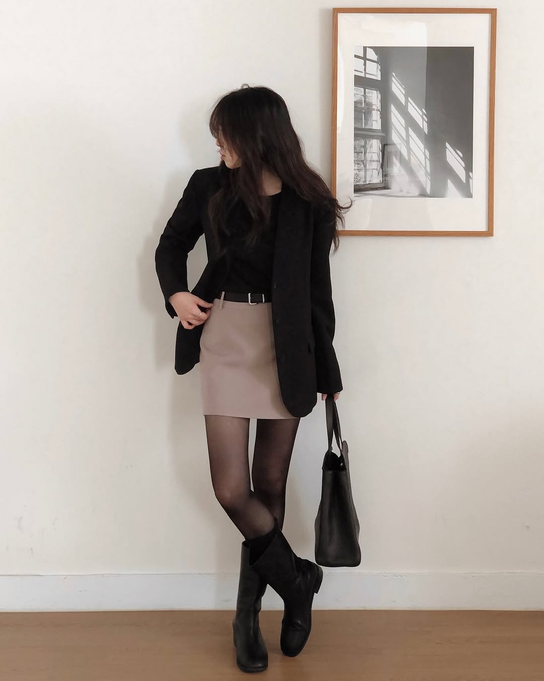 Tham khảo cách lên đồ với blazer đơn giản và đẹp của nàng blogger cá tính - Ảnh 7. Tham khảo cách lên đồ với blazer đơn giản và đẹp của nàng blogger cá tính - Ảnh 7.
