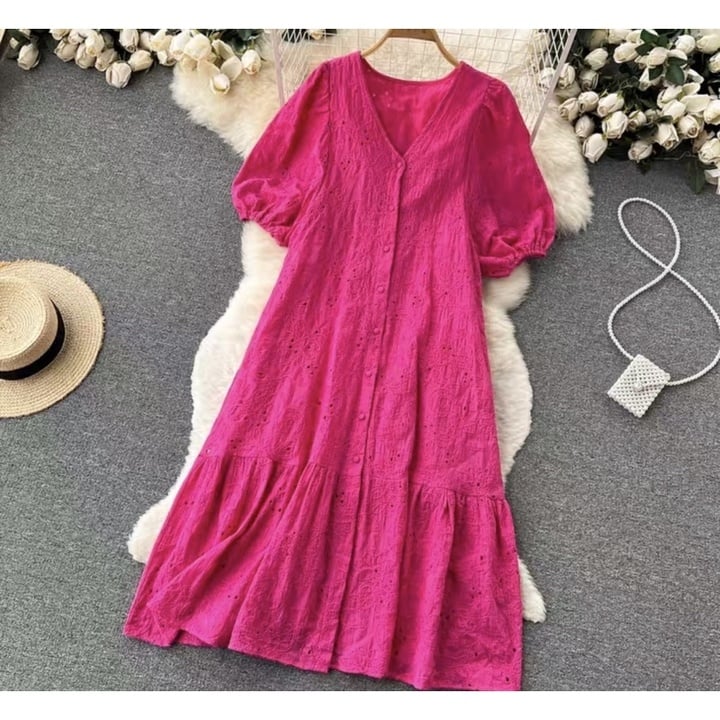 Những mẫu váy phụ nữ chân ngắn không nên mặc - Ảnh 1. Những mẫu váy phụ nữ chân ngắn không nên mặc - Ảnh 1.