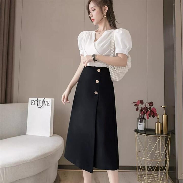Chân cong nên mặc gì cho đẹp? - Ảnh 1. Chân cong nên mặc gì cho đẹp? - Ảnh 1.
